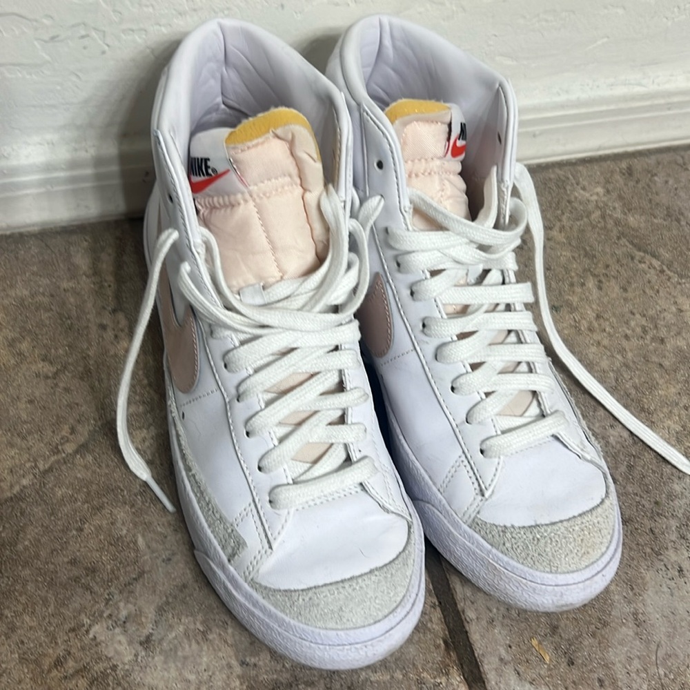Nike Women's White and Blush Pink High-Top Blazer Sneakers
